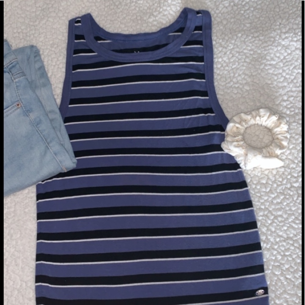 💙🖤American Eagle Stripped Tank Top🖤💙